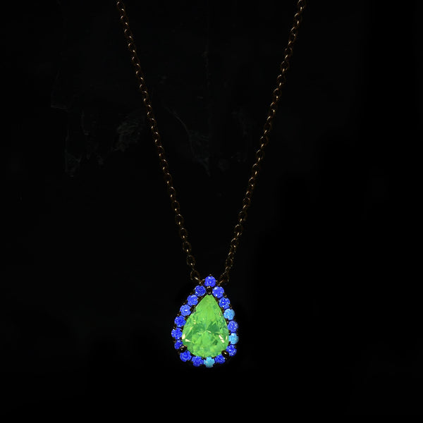 Pear Shape Halo Diamond Pendant - Malka